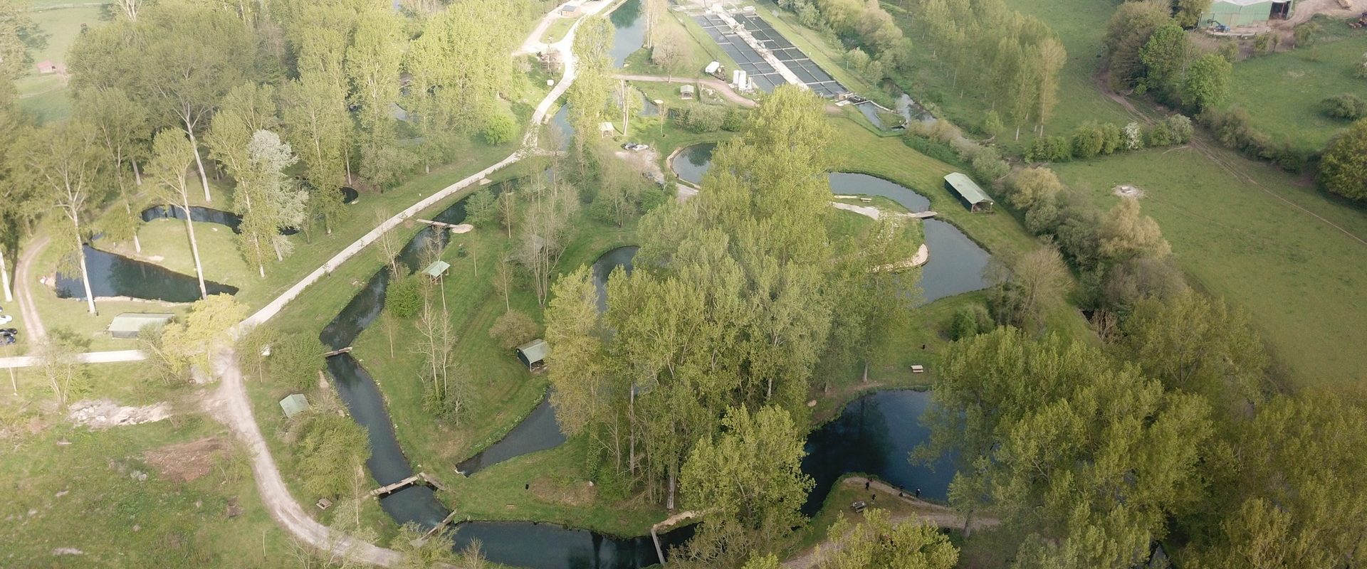 Pisciculture De Monchel : etang de peche dans le nord pas de calais