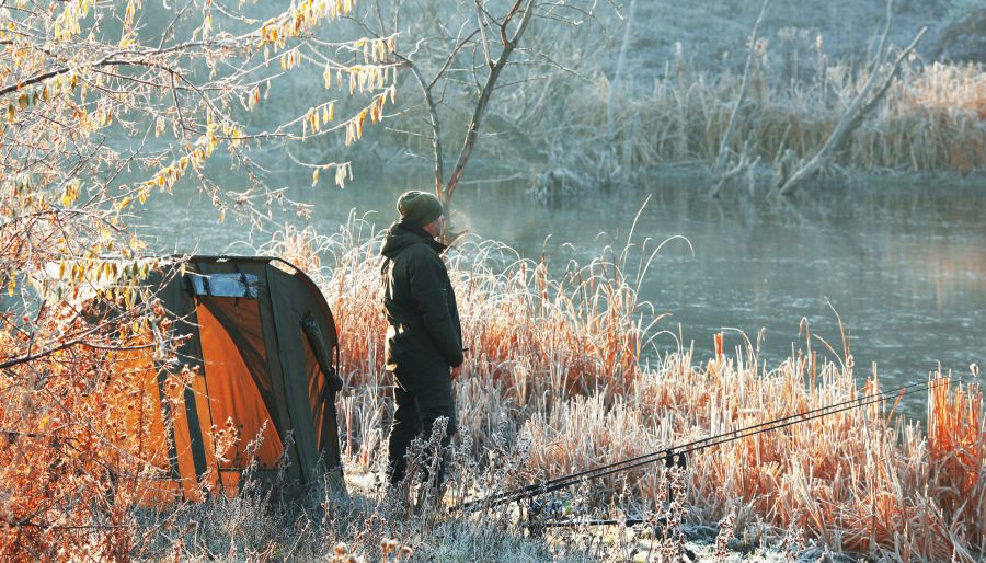Pisciculture De Monchel : Winter Carp Fishing On The Lake
